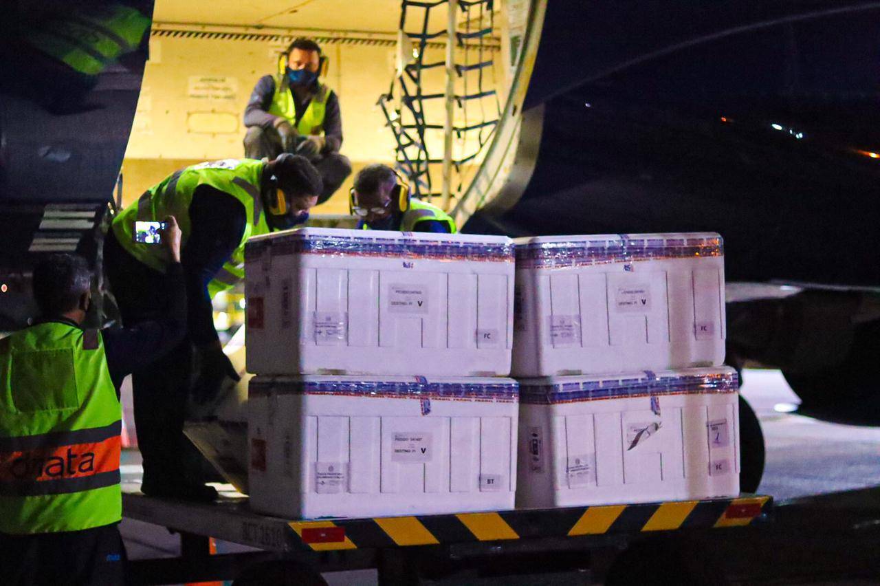Lote com mais de 60 mil doses para complementação da vacinação chega ao Piauí